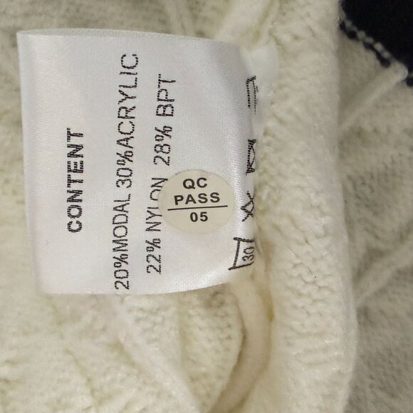 Ellandemm Button Cardigain Sweater Size Small / Medium White Black - Picture 7 of 8